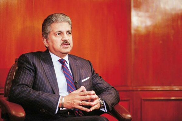 A Guy Asked Anand Mahindra "Kitna Deti Hai" About His Car, He Had The Best Reply Ever RVCJ Media