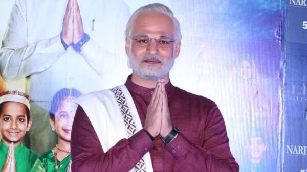 Trailer Of Modi's Biopic Is Out, The Story Of The Chaiwala Will Amaze You. RVCJ Media