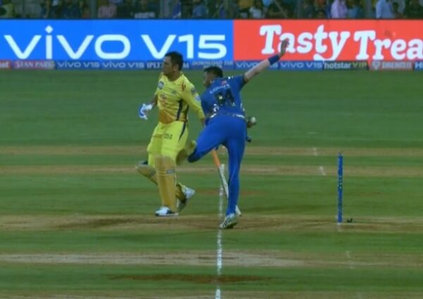 Krunal Pandya Tried To Mankad Dhoni During CSKvsMI But Dhoni Did Something Amazing. See The Video - RVCJ Media