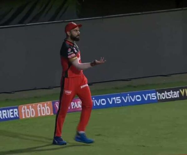 KXIP Gave Kohli “Kuch Bhi Award” After His Taunting Gesture To Ashwin. This Is How RCB Reacted - RVCJ Media