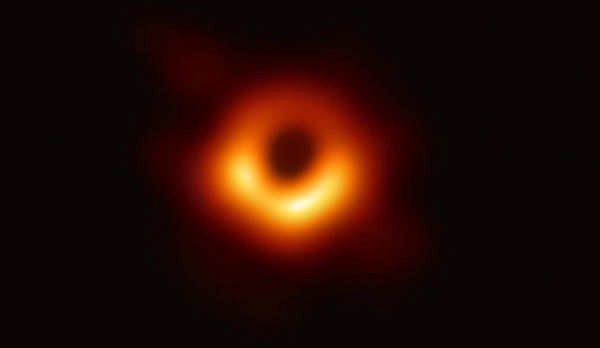 First Ever Black Hole Picture Was Released And Netizens Are Already Trolling It - RVCJ Media