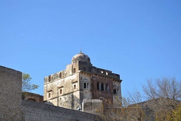 Pakistan To Reconstruct 400 Hindu Temples - RVCJ Media