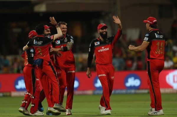 RCB Twitter Handle Tried To Troll CSK After Beating Them By 1 Run, Got Trolled Instead By CSK Fans - RVCJ Media