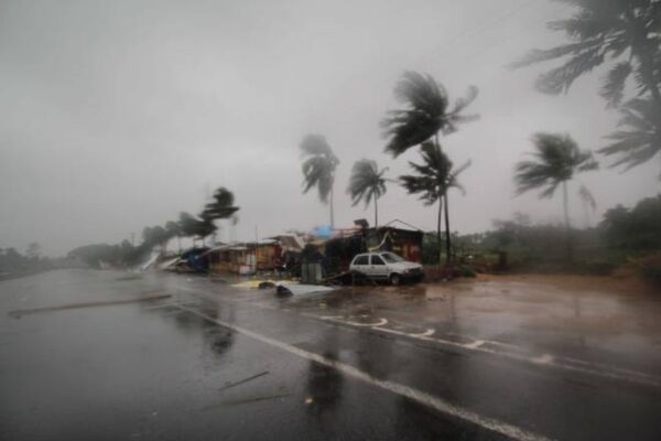 Cyclone Fani Live Updates: 6 People Died In Odisha, Kolkata Airport Will Be Shut Till Saturday Evening 3 Cyclone Fani Live Updates: 6 People Died In Odisha, Kolkata Airport Will Be Shut Till Saturday Evening - RVCJ Media