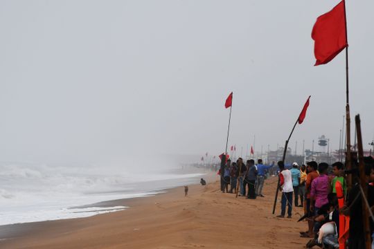 Cyclone Fani Live Updates: 6 People Died In Odisha, Kolkata Airport Will Be Shut Till Saturday Evening 4 Cyclone Fani Live Updates: 6 People Died In Odisha, Kolkata Airport Will Be Shut Till Saturday Evening - RVCJ Media