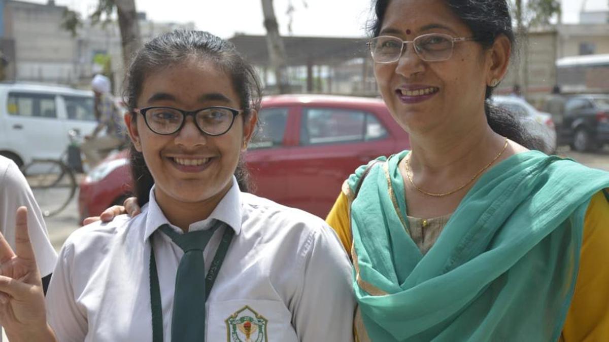Meet The Toppers Of CBSE Class 12 Examination 2019, Scored 499 Out OF 500
