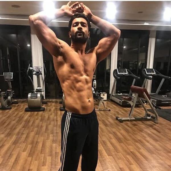 8 Super Hot Pictures of Vicky Kaushal To Get You Through This Week - RVCJ Media