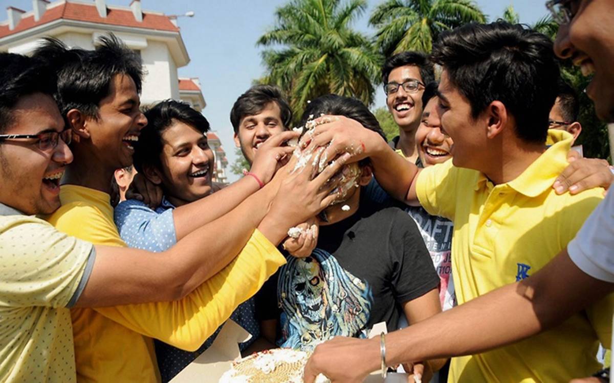 In Gujarat, You Are A Criminal If You Put Cake On Your Friend's Face - RVCJ Media