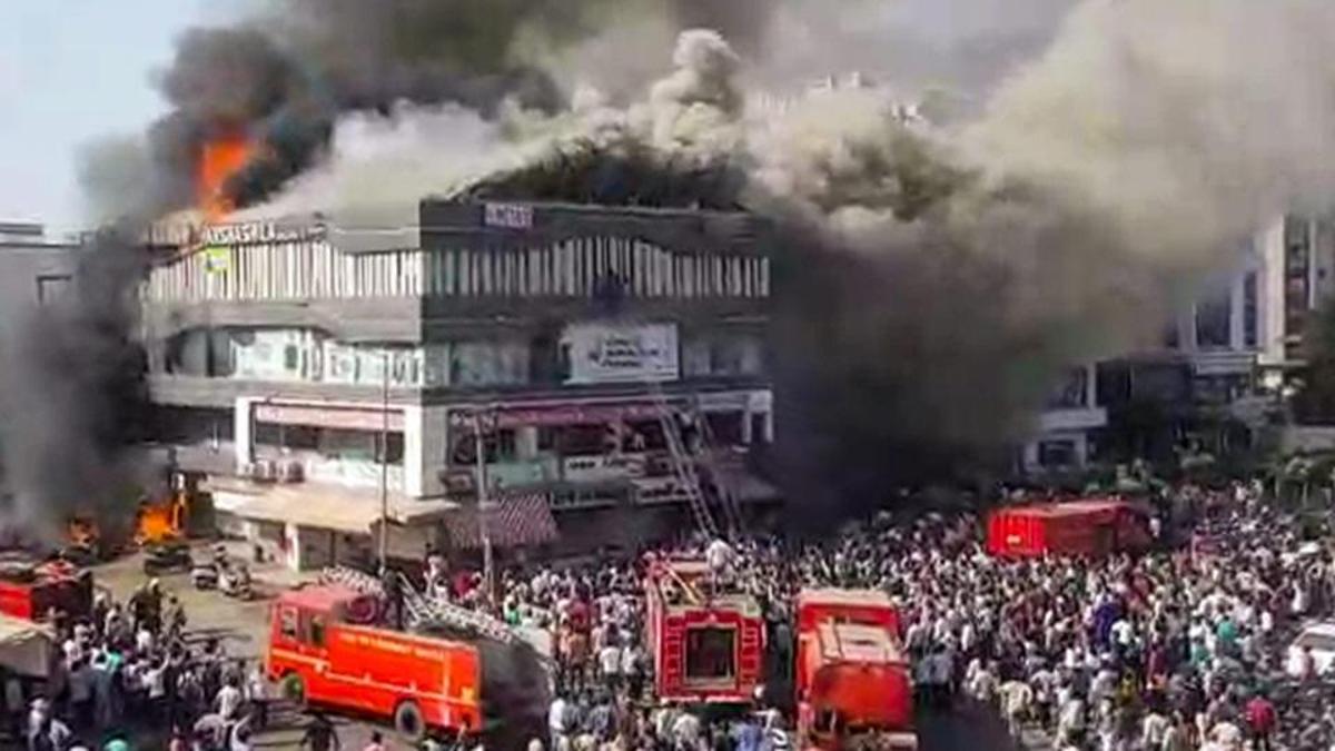 Bollywood Stars Send Condolences After The Surat Fire Claimed Lives Of Innocent Children - RVCJ Media