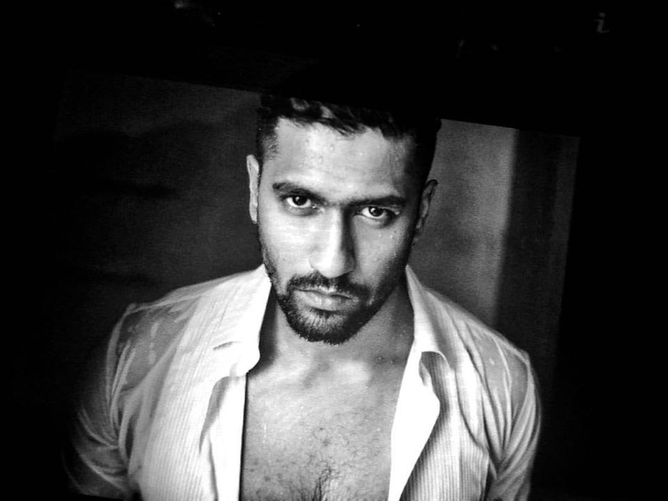 8 Super Hot Pictures of Vicky Kaushal To Get You Through This Week - RVCJ Media
