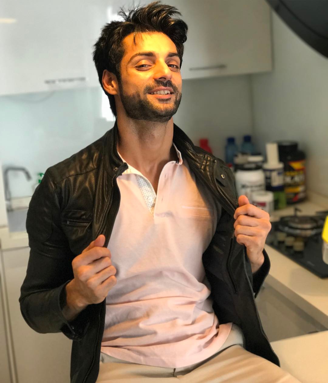 Karan Wahi, Dil Mil Gayye Actor Reacts To Reports Of His Arrest For Molesting A Model RVCJ Media