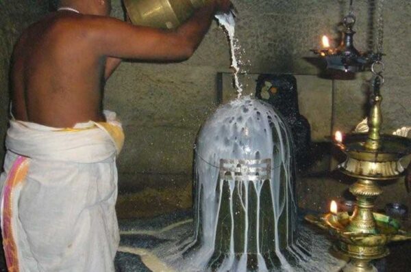 No More Wastage Of Milk During Shravan, Lion Club Calcutta Kakurgachi Introduces A Holy Offering - RVCJ Media