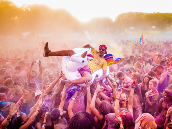This Millionaire Is Set To Offer You ₹4 Lakh To Attend Music Festivals Across Europe - RVCJ Media