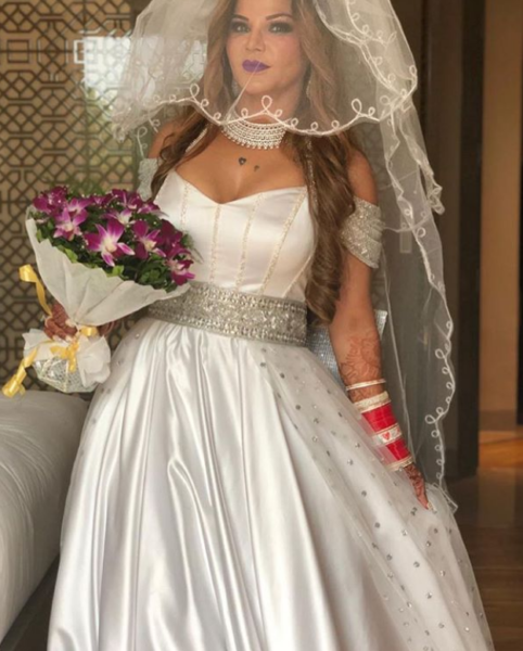 Rakhi Sawant's Bridal Pictures Sparked Off Wedding Rumors, Is She Married? RVCJ Media