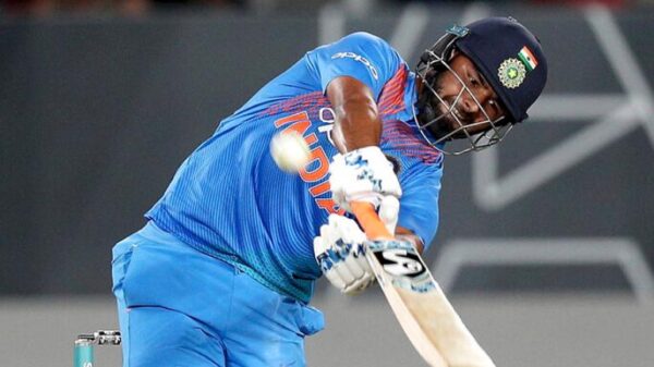 Rohit Sharma Gives A Hilarious Reply To A Reporter Questioning Rishab Pant's Batting - RVCJ Media