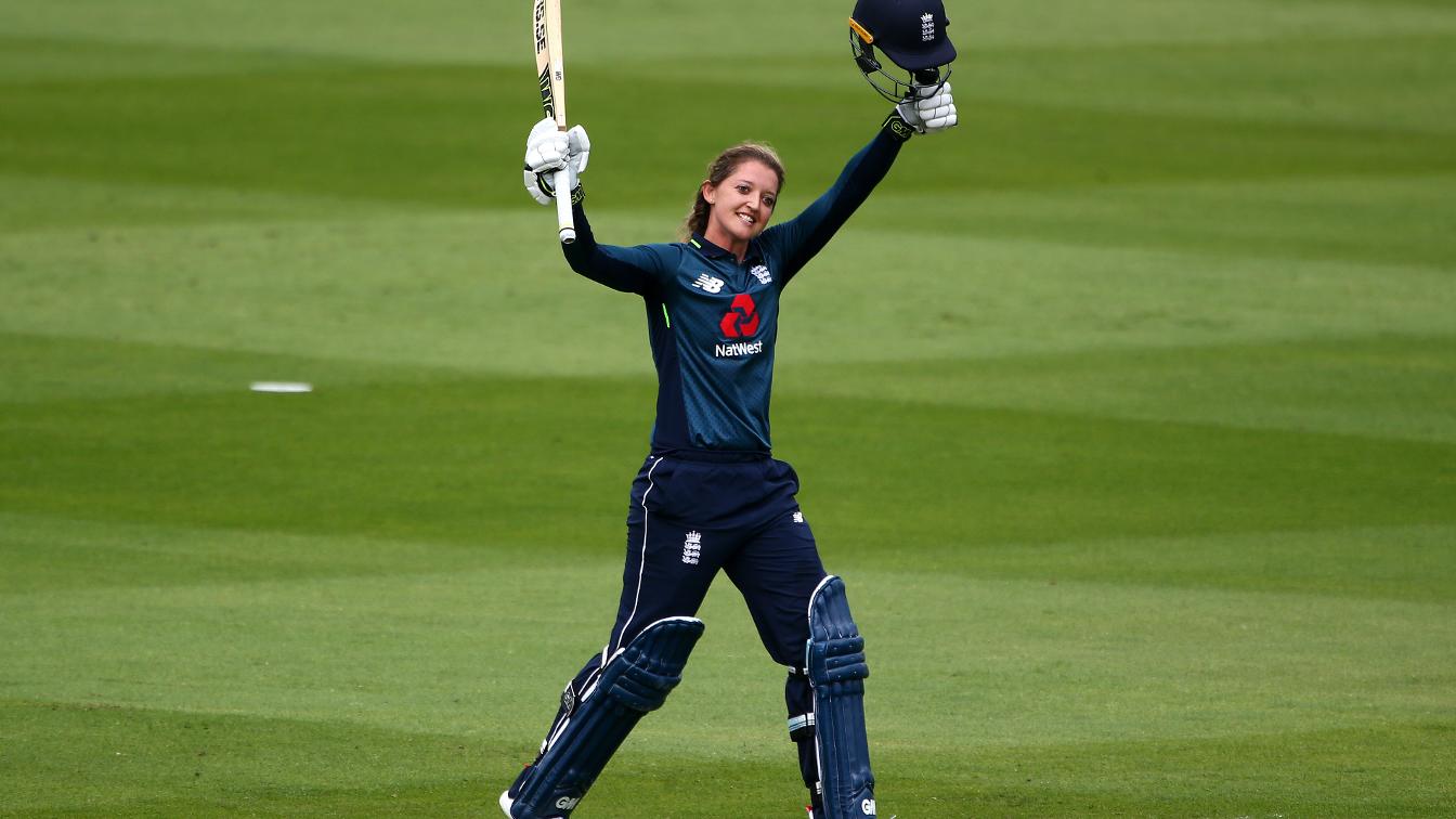 10 Gorgeous Female Cricketers That Will Get You Clean Bowled - RVCJ Media