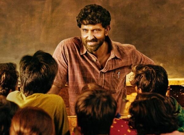 Super 30 Movie Review: When You Exaggerate The Extra Ordinary It looks Ordinary RVCJ Media