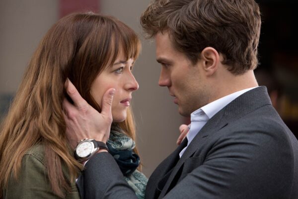 11 Most Romantic Hollywood Movies That Will Make You Fall In Love - RVCJ Media