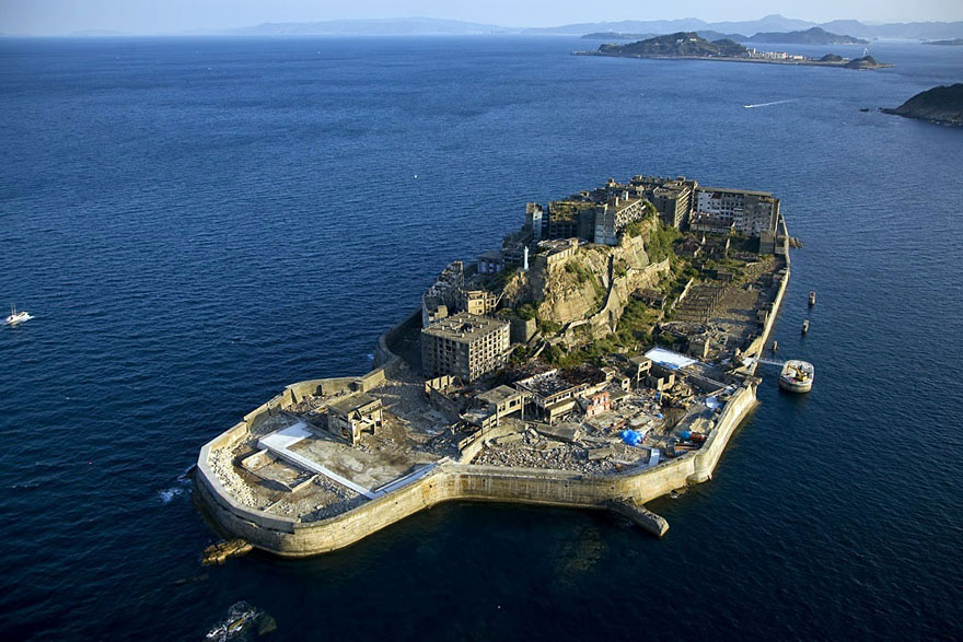 Pictures Of These Abandoned Places From Around The World Will Give You Chills - RVCJ Media