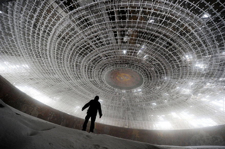 Pictures Of These Abandoned Places From Around The World Will Give You Chills - RVCJ Media