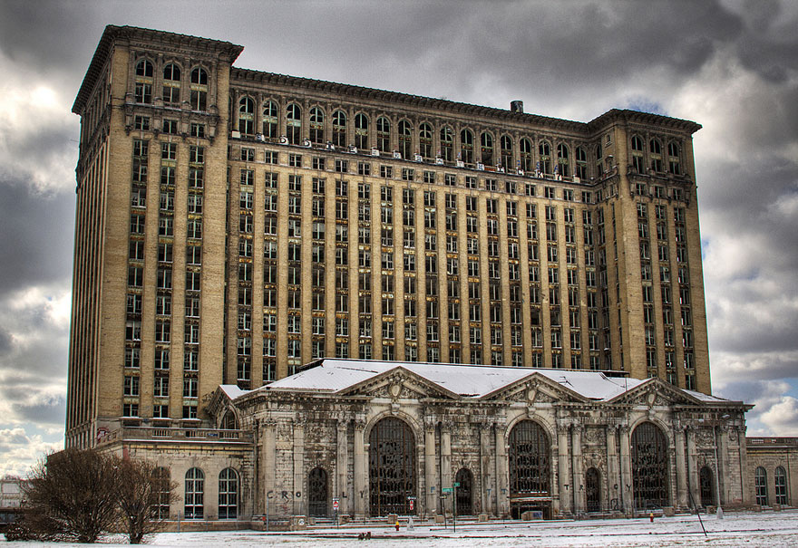 Pictures Of These Abandoned Places From Around The World Will Give You Chills - RVCJ Media