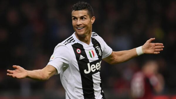 Virat Kohli Finally Disclosed Why He Is A Fan Of Cristiano Ronaldo - RVCJ Media