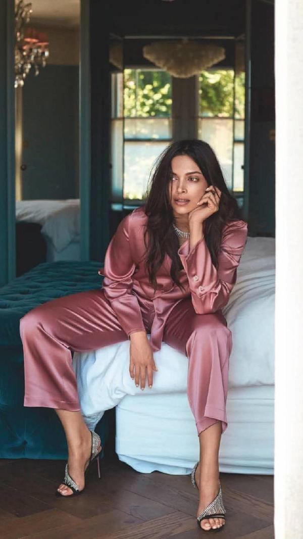 Bollywood Diva Deepika Padukone Looks Breathtaking In These Pictures, See Inside - RVCJ Media