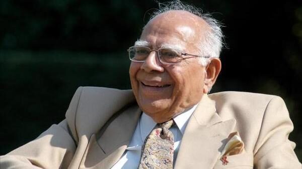 Top 6 High-Profile Cases Fought By Ram Jethmalani, The Highest Paid Lawyer Of The Supreme Court RVCJ Media