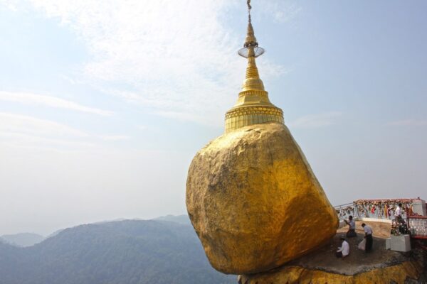 5 Places On The Earth Where Gravity Does Not Work - RVCJ Media
