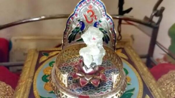 India’s Most Expensive Idol Of Lord Ganesha Is Worth Rs 500 Crore. See The Pic - RVCJ Media