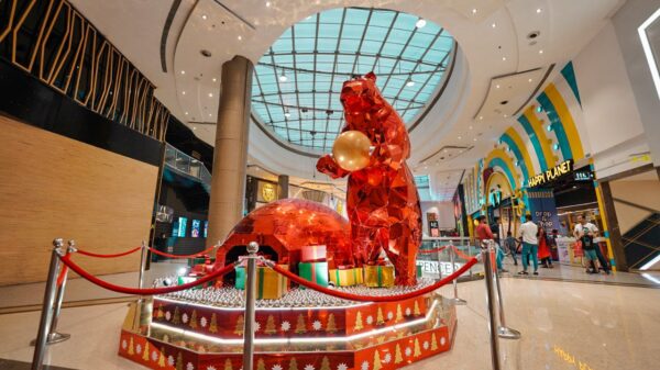 Phoenix Marketcity, Mumbai Is A Photo Lovers’ Paradise – We Couldn’t Agree More! Must visit mall during Christmas! - RVCJ Media