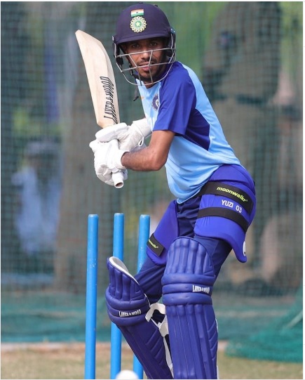 Yuzvendra Chahal Got Trolled By Danielle Wyatt For Posting A Pic Of Himself Batting In The Nets - RVCJ Media
