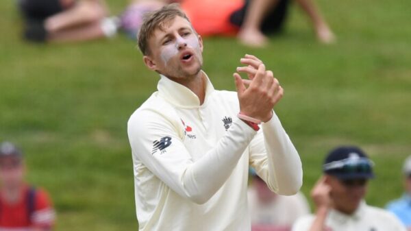 Stuart Broad Trolls Joe Root By Offering Him Hand After The Skipper Banned Handshake For The Team - RVCJ Media