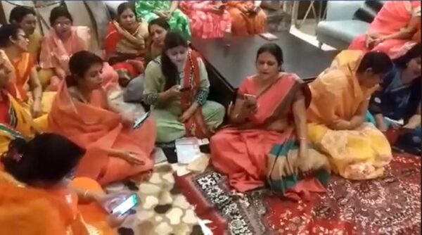 “Corona Bhaag Ja,” Women Singing & Telling Corona To Run Away From India Is Breaking The Internet - RVCJ Media