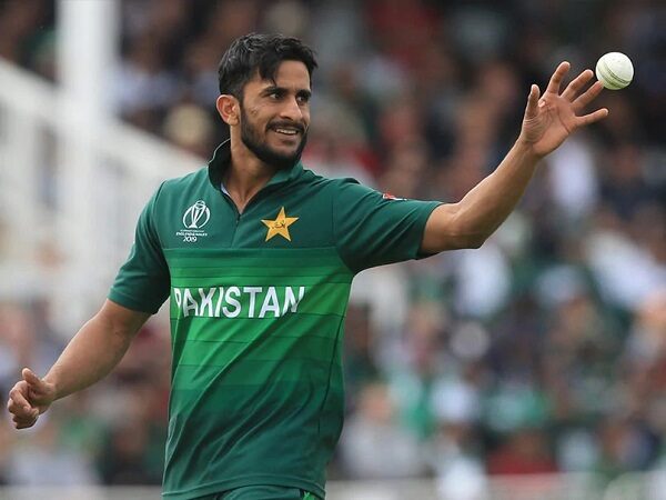 Shadab Khan Trolls Hassan Ali For Tweeting About Postponement Of PSL 2020 In Perfect English - RVCJ Media