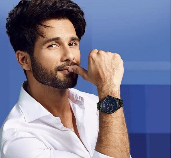 Shahid Kapoor Responds To A Fan Who Asks, “Do You Like Salman Khan?” - RVCJ Media