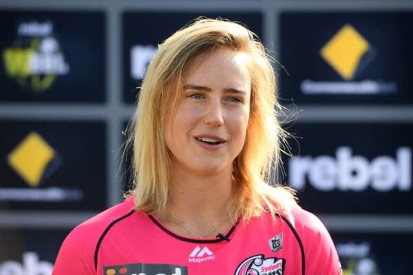 Murali Vijay Got Trolled Like Never Before For His Wish To Have Dinner With Ellyse Perry - RVCJ Media