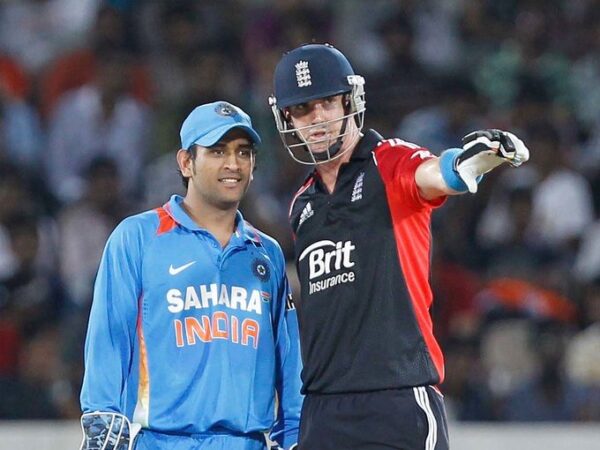 Kevin Pietersen Tries To Troll Dhoni, Gets The Most Kickass Response From Chennai Super Kings - RVCJ Media