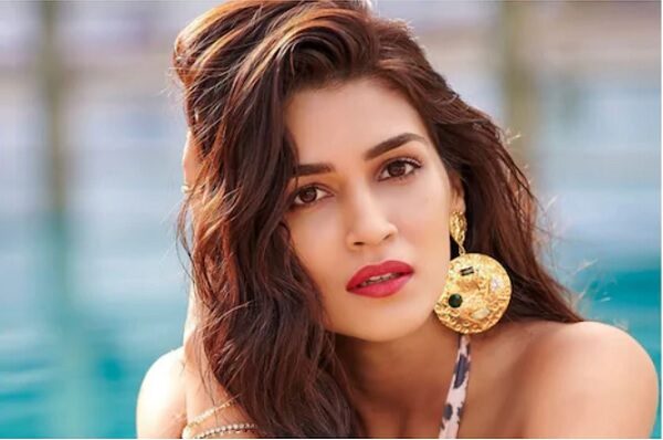 Kriti Sanon Speaks On Nepotism In Bollywood, Says “It Irritates You A Little Bit & You Feel Bad” - RVCJ Media