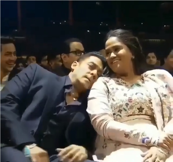 Vicky Kaushal Proposes Katrina Kaif For Marriage. Salman Khan’s Reaction Is Worth Watching RVCJ Media