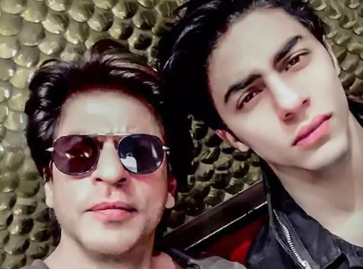 Shah Rukh Discloses How He Got Six Pack Abs In Om Shanti Om & It Has A Connection With Aryan