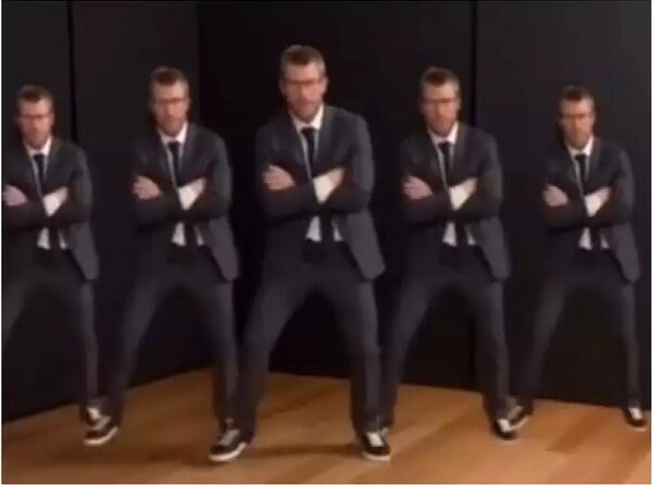 Warner Again Danced To Akshay’s Bala With Daughters, Twitter Said, “Indian Citizenship Le Lo” - RVCJ Media