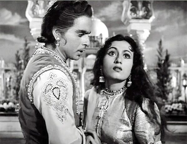 Madhubala’s Sister Reveals What Ended Dilip Kumar & Madhubala’s Beautiful Relationship - RVCJ Media