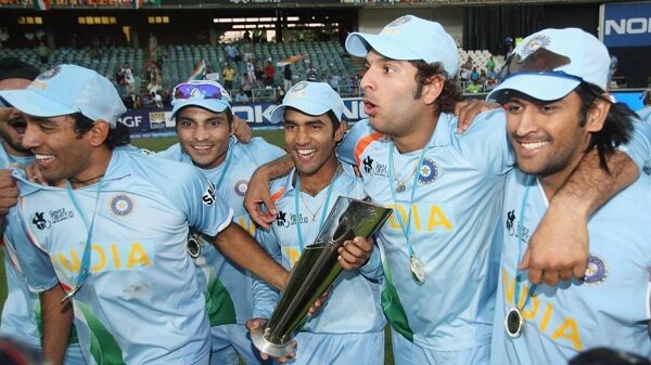 Former Team India Manager Lalchand Rajput Discloses How Dhoni Encouraged Players In T20 WC 2007 - RVCJ Media