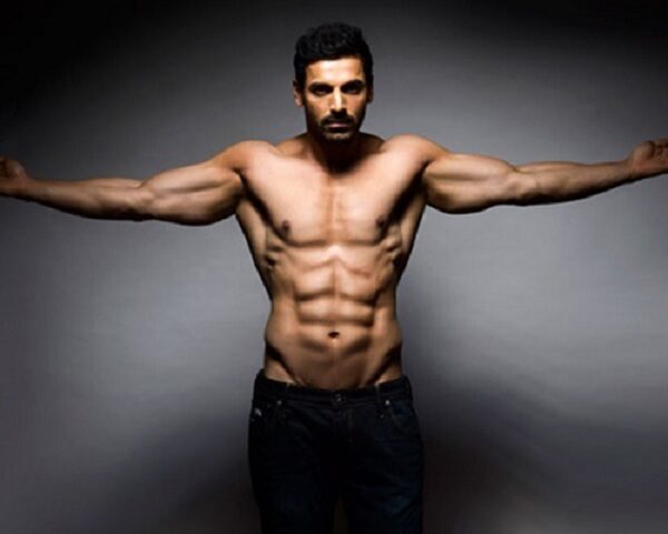 Rohit Roy Tells What Is Similar Between Hrithik Roshan & John Abraham - RVCJ Media