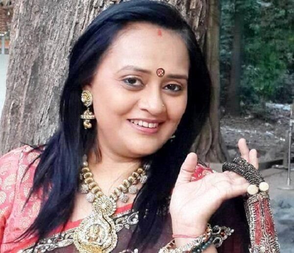 Saathiya’s Urmila Ben Aka Vandana Vithlani Sells Rakhi Online For Livelihood Due To Non-Payment - RVCJ Media