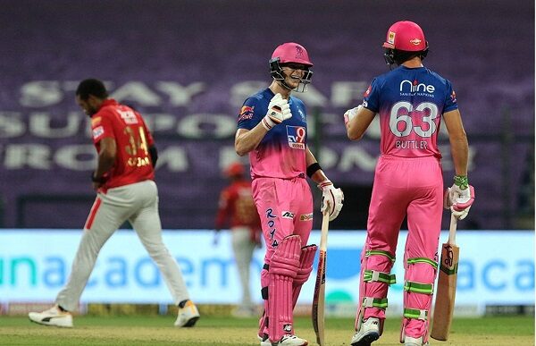Sheldon Cottrell & KL Rahul’s Adorable Gesture On A Fan’s Request Will Make You Respect Them - RVCJ Media