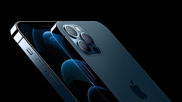 Apple Launches iPhone 12, Twitter Calls It Child Of iPhone 5 & iPhone 11 - RVCJ Media