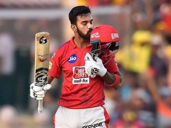 Sheldon Cottrell & KL Rahul’s Adorable Gesture On A Fan’s Request Will Make You Respect Them - RVCJ Media