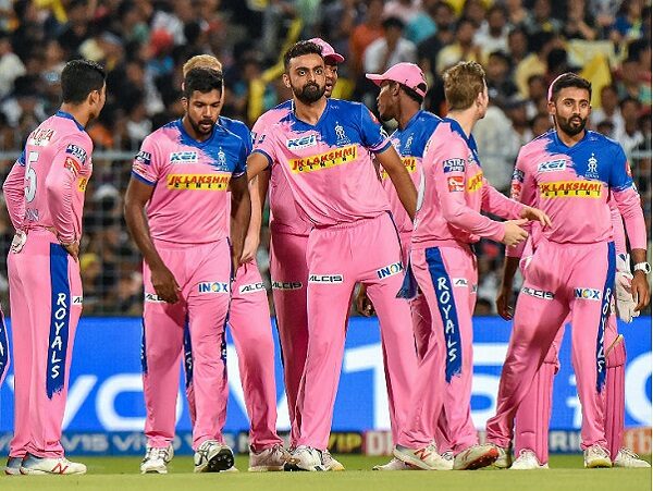Fan Urges Rajasthan Royals, “Ben Stokes Ko Bolo Ki Ab 6s Maarna Start Kare”, RR Responds - RVCJ Media